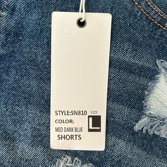 Jean Shorts NWT - Picture 3 of 5